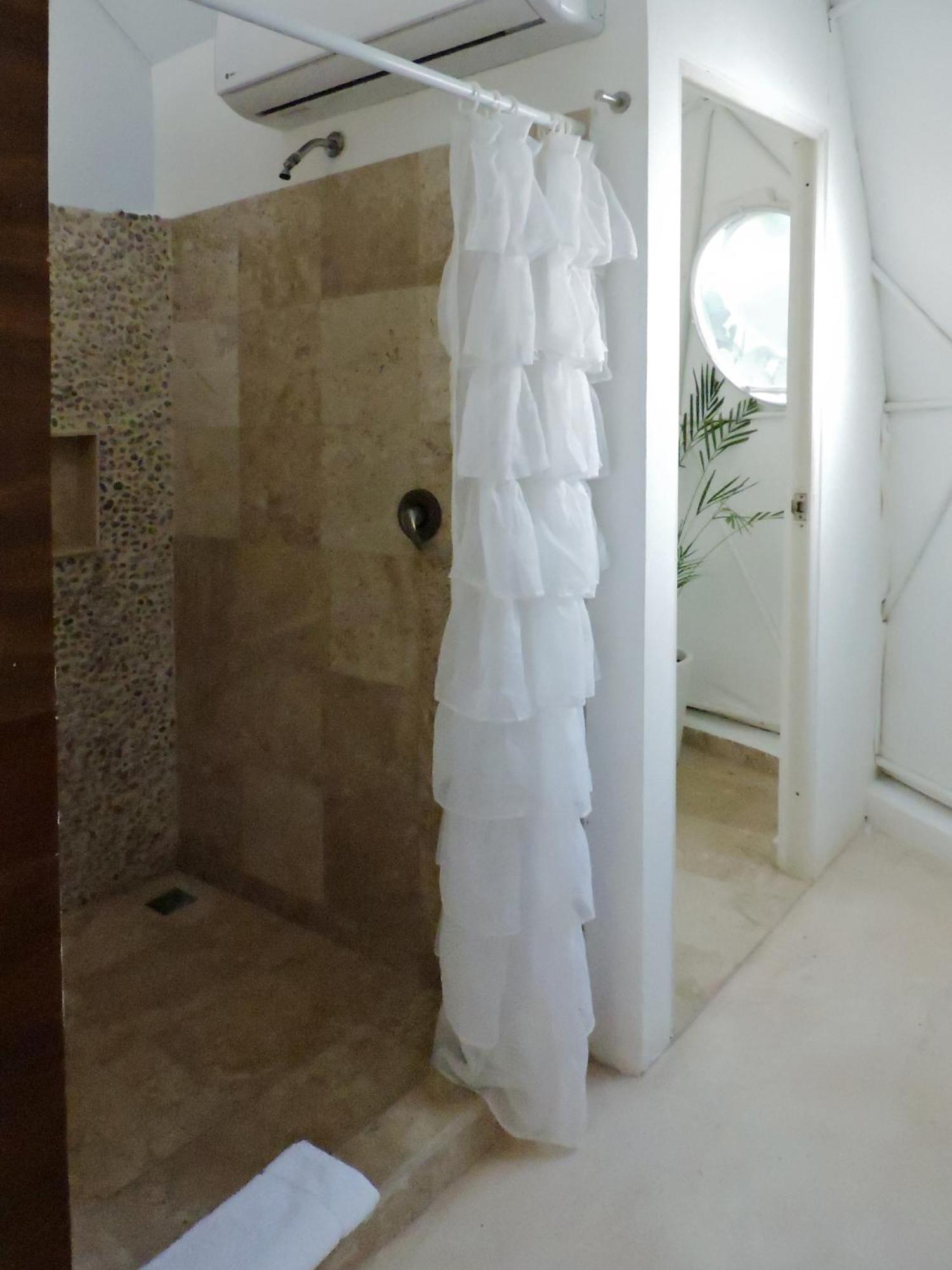 Cozy Room Near The Beach, Party Zone Тулум Экстерьер фото
